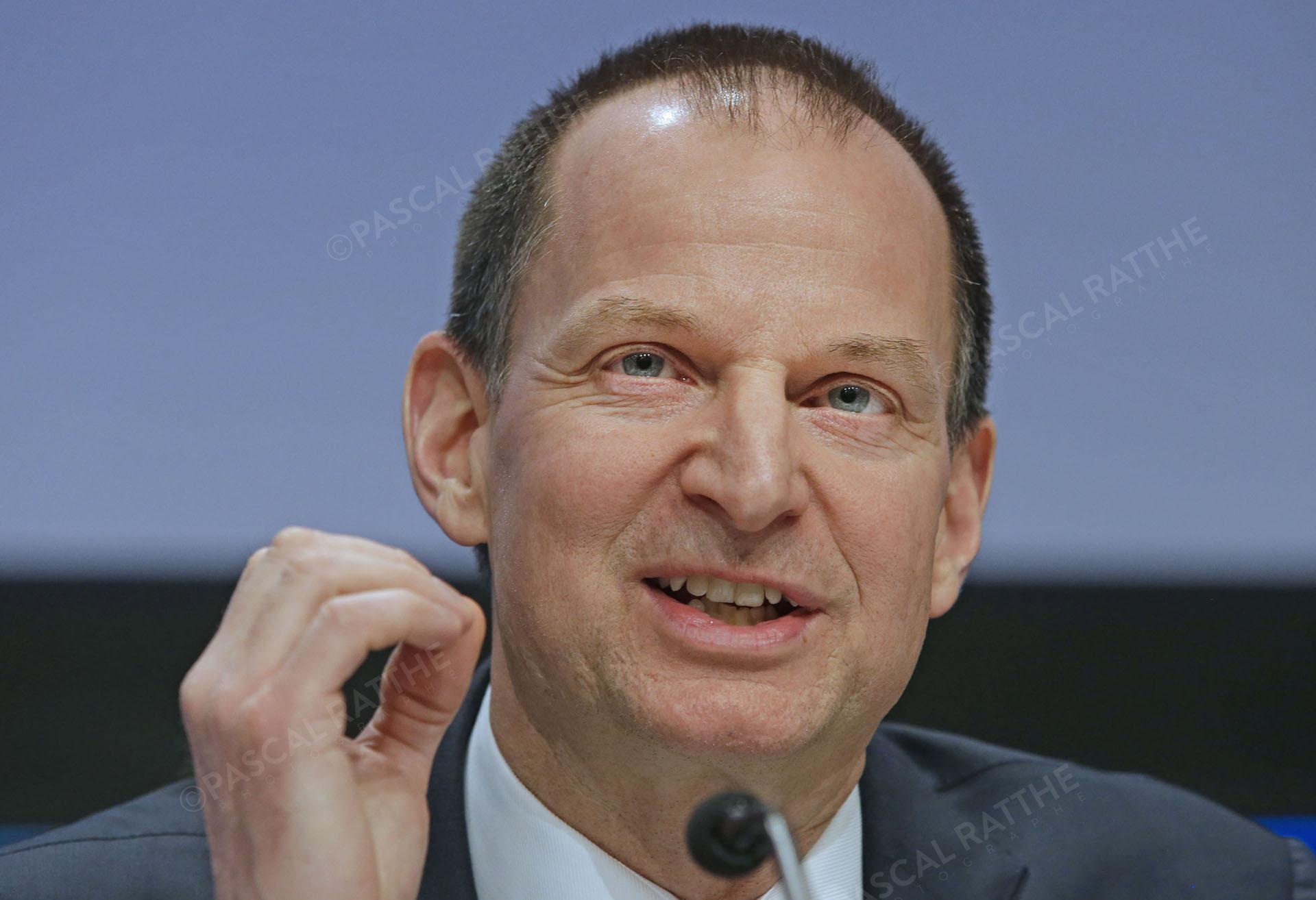 le ministre des finances eric girard et Christian dubé présente le premier budget 2019 de la CAQ