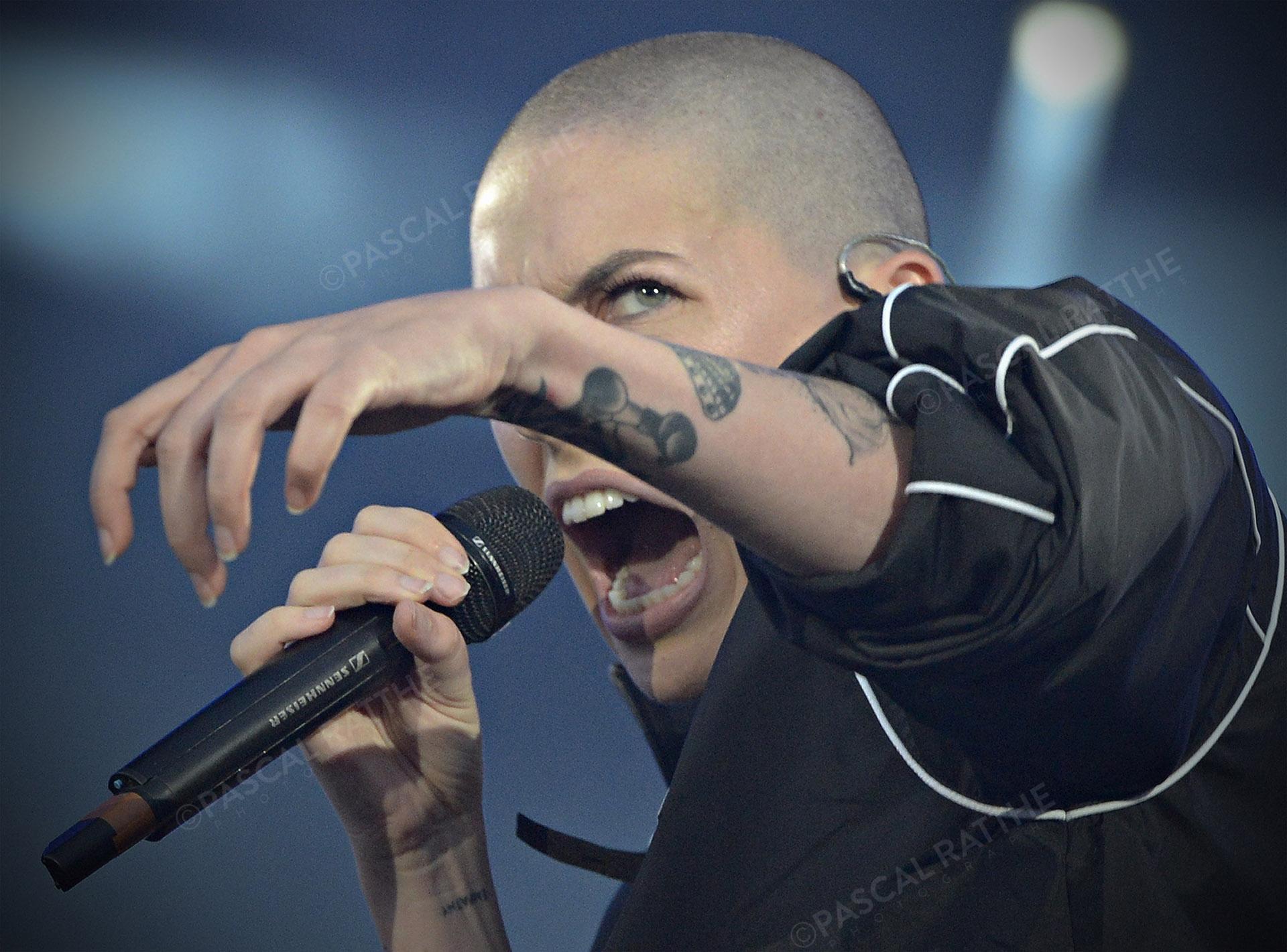 spectacle de BISHOP BRIGGS durant les festival d'été de Québec à la scéne Bell