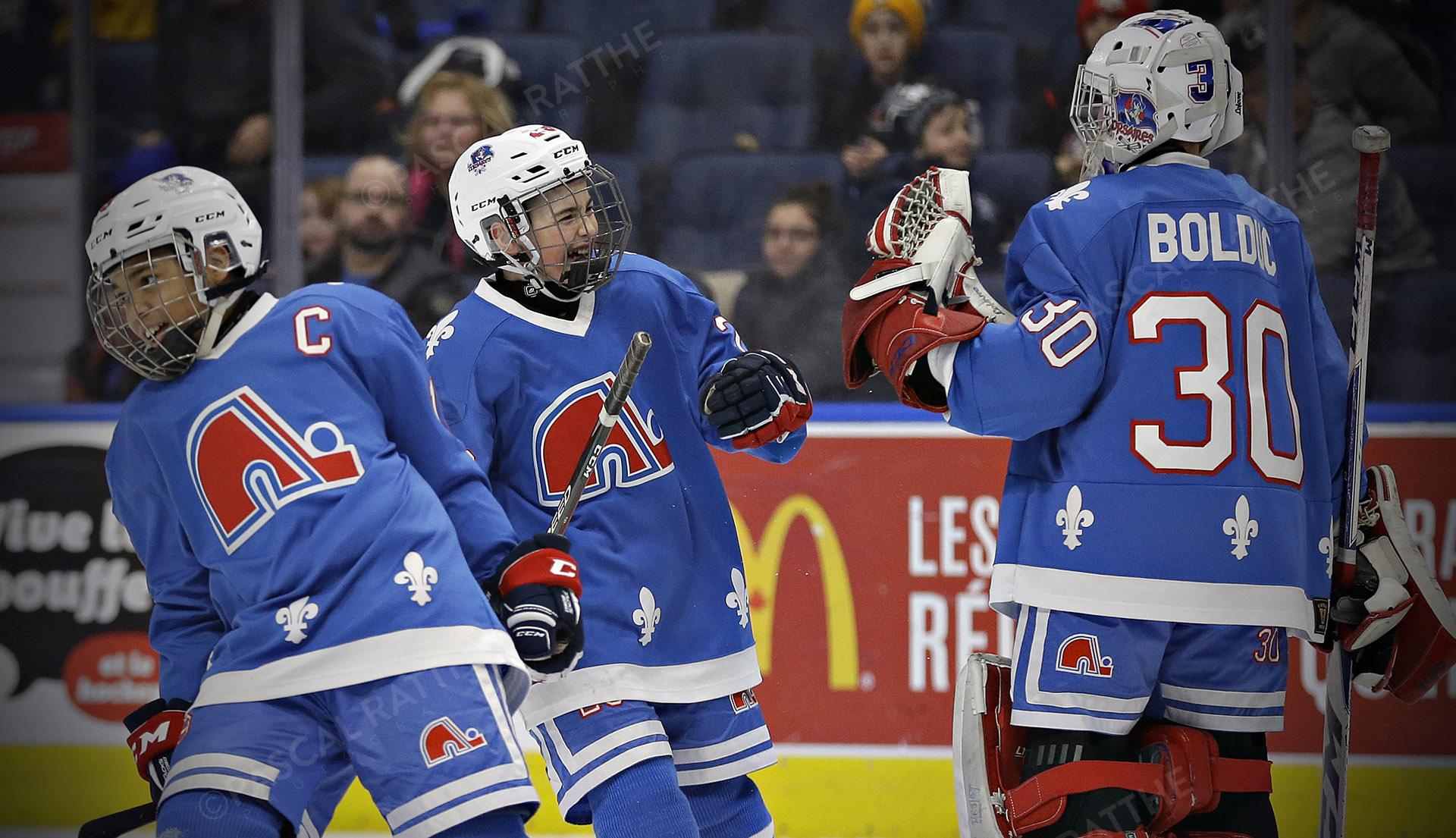 les petits nordiques au tournoi de hockey pee-wee de Québec