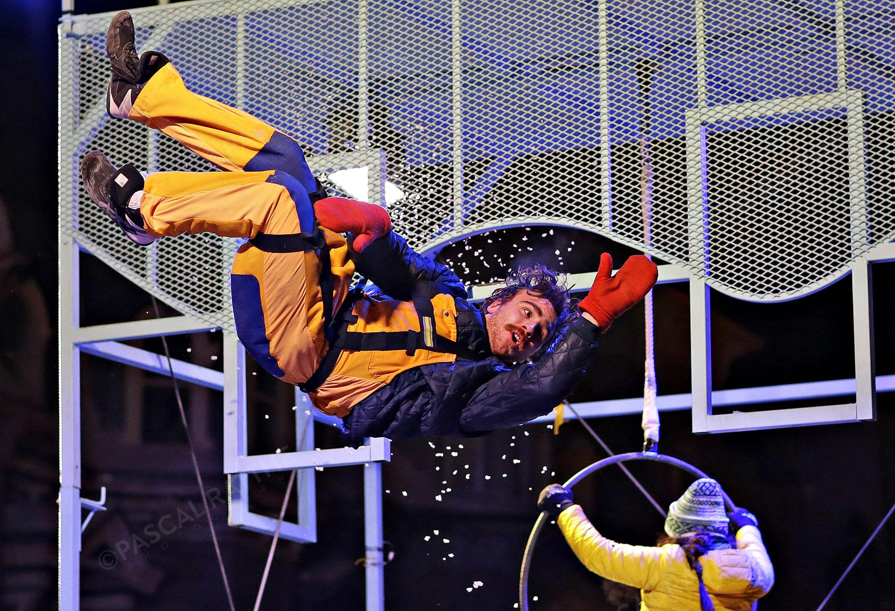 le défilé du Carnaval 2020 à Québec un artiste faisant partie du spectacle
